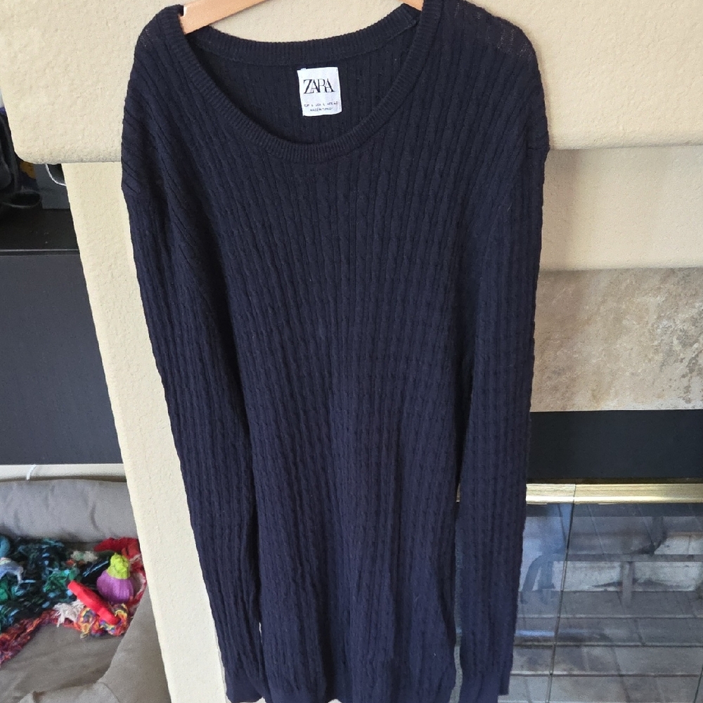 Zara Women's Dark Knit Sweater